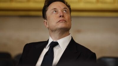 Tesla’nın sahibi Elon Musk tarafından kurulan uzay araştırma şirketi SpaceX,